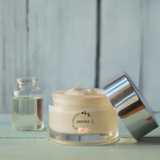 [A4] AROMA CREAM - WHITE OUD